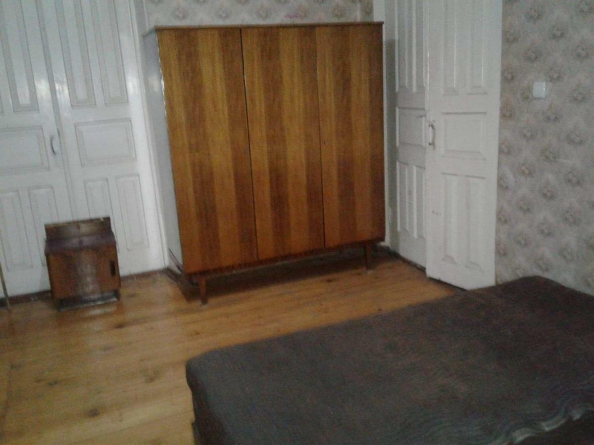 Levani'S Guesthouse Zugdidi Buitenkant foto